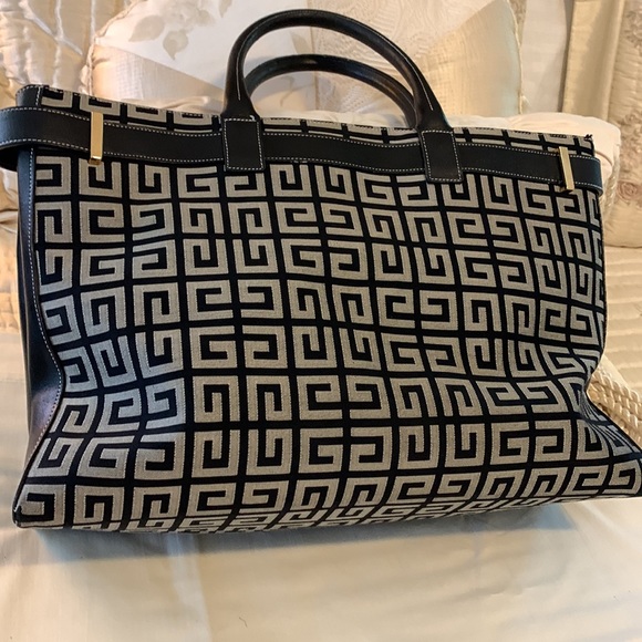 Givenchy AuthenticVintage Rare  Monogramed and side leather Black and Gr… - Picture 3 of 16